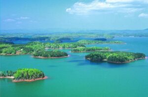 Image of hidden spots at Lake Keowee for cruising - Keowee Marina