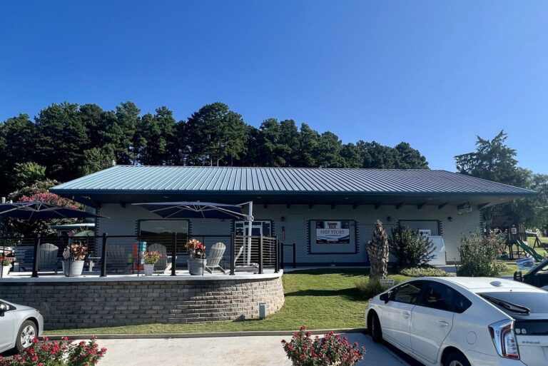 Marina store