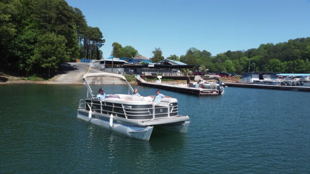 Pontoon leaving the cove